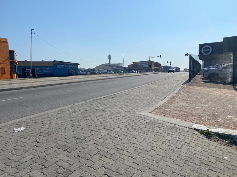 To Let commercial Property for Rent in Sidwell Eastern Cape